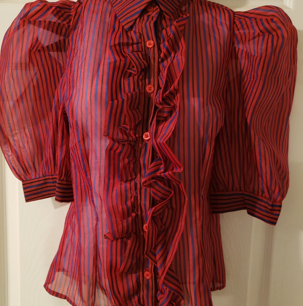 Puffy sleaves blouse